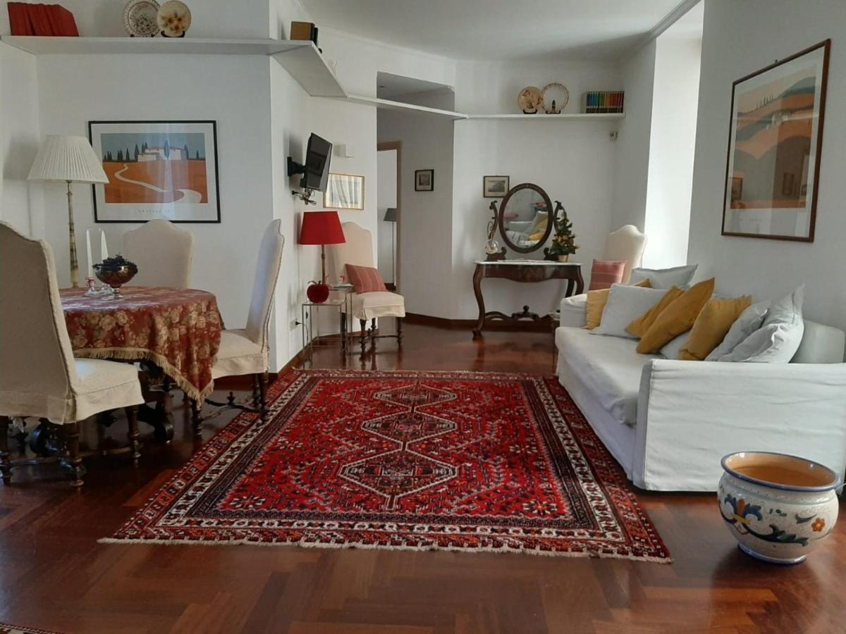 Casa Vacanze Pizzofalcone 41B Napoli Bagian luar foto