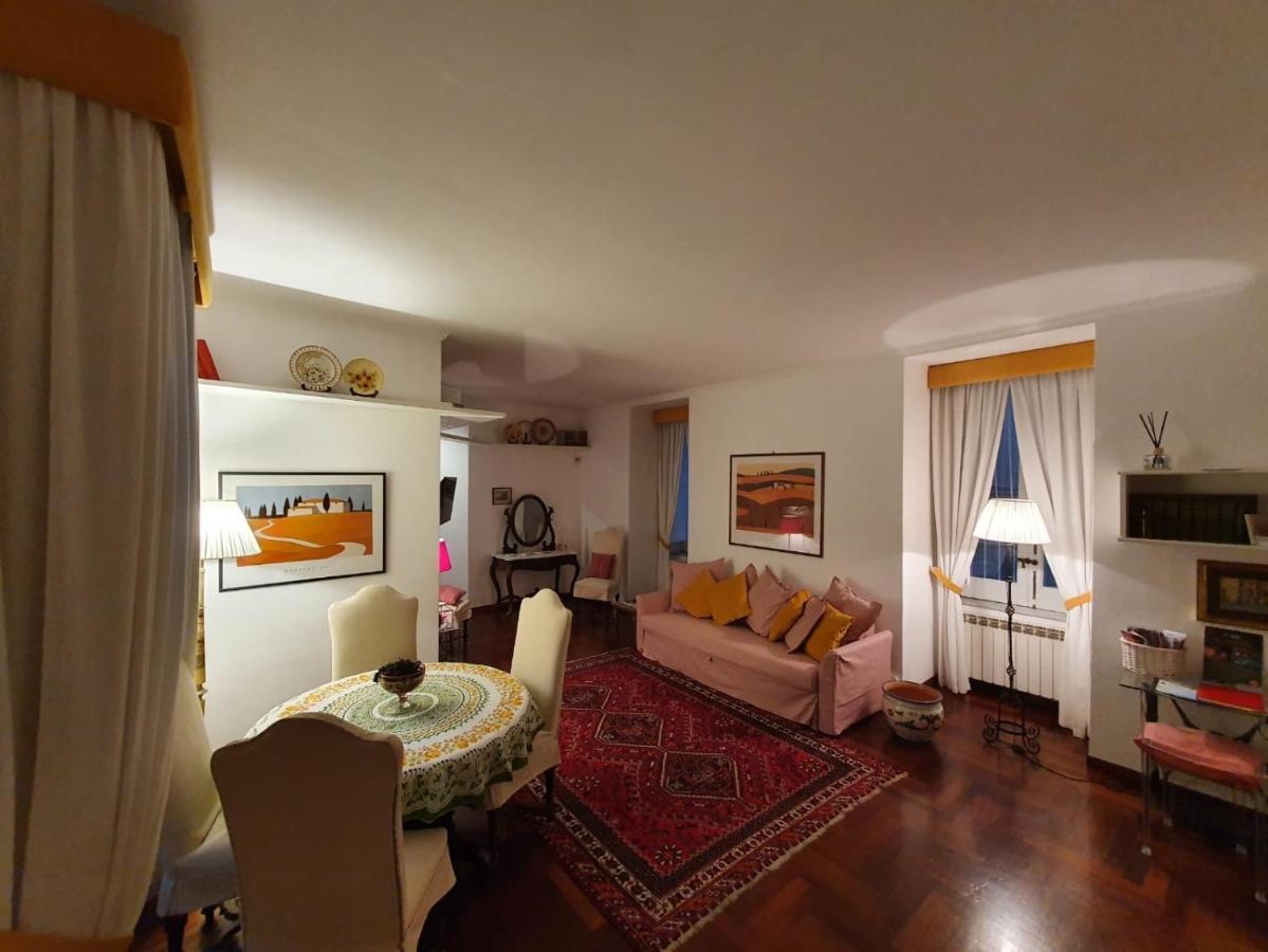 Casa Vacanze Pizzofalcone 41B Napoli Bagian luar foto