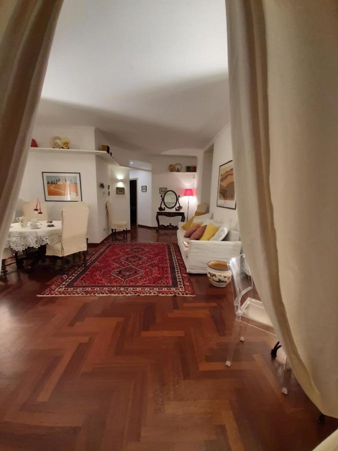 Casa Vacanze Pizzofalcone 41B Napoli Bagian luar foto