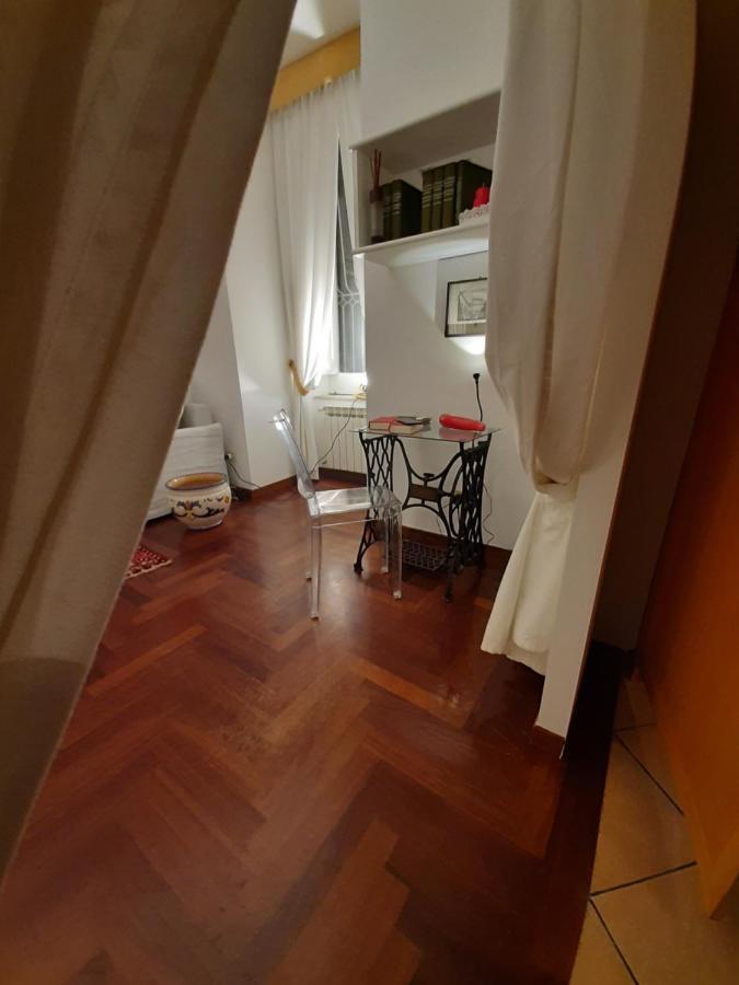 Casa Vacanze Pizzofalcone 41B Napoli Bagian luar foto